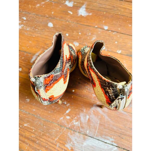 TABITHA SIMMONS Red Black White Farah Snake Peep Toe Ankle Bootie Heel Size 36.5 - Picture 6 of 9